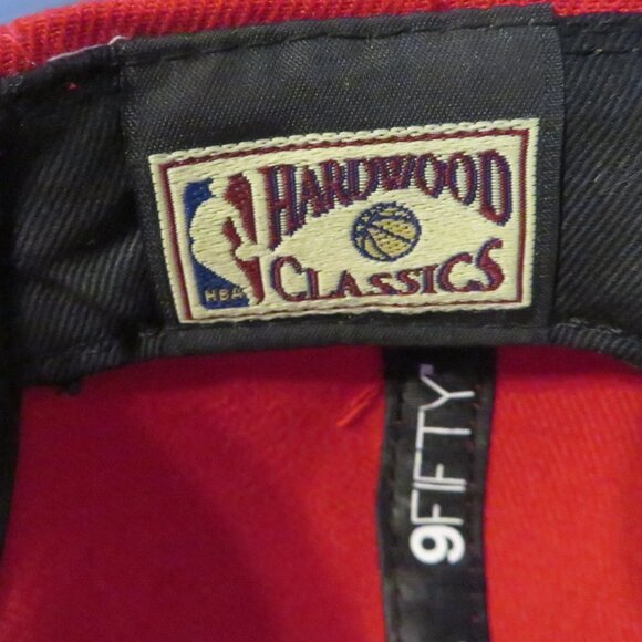 New NBA Miami Heat Youth Vintage New Era 9Fifty Snapback Cap Gray Red Classics - Picture 10 of 10